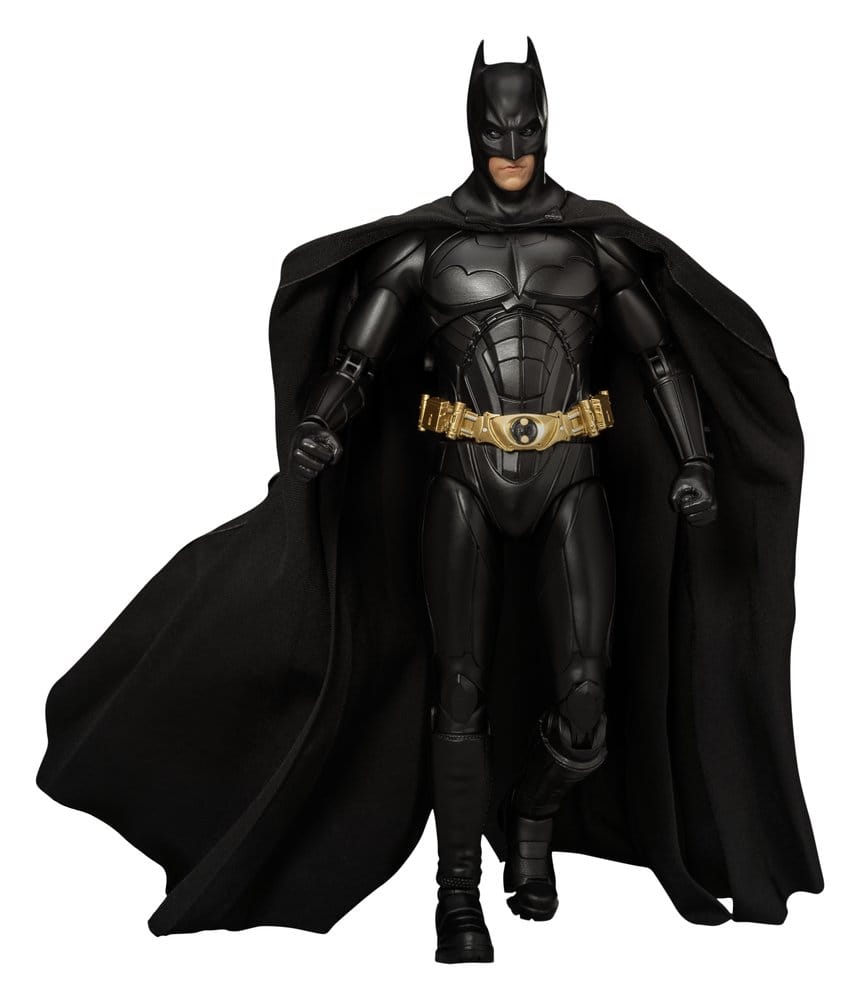 [PRÉ-RESERVA] DC Comics Dynamic 8ction Heroes Action Figure Batman (Batman Begins) 21 cm