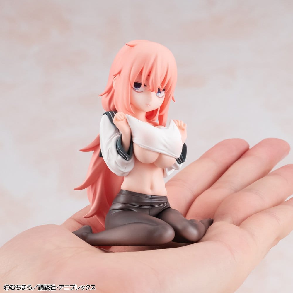 [PRÉ-RESERVA] There is also a hole in the student organization! Melty Princess PVC Figure Komaro 8 cm Palm Size